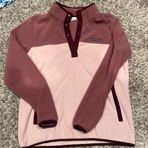 Color block Columbia fleece pullover